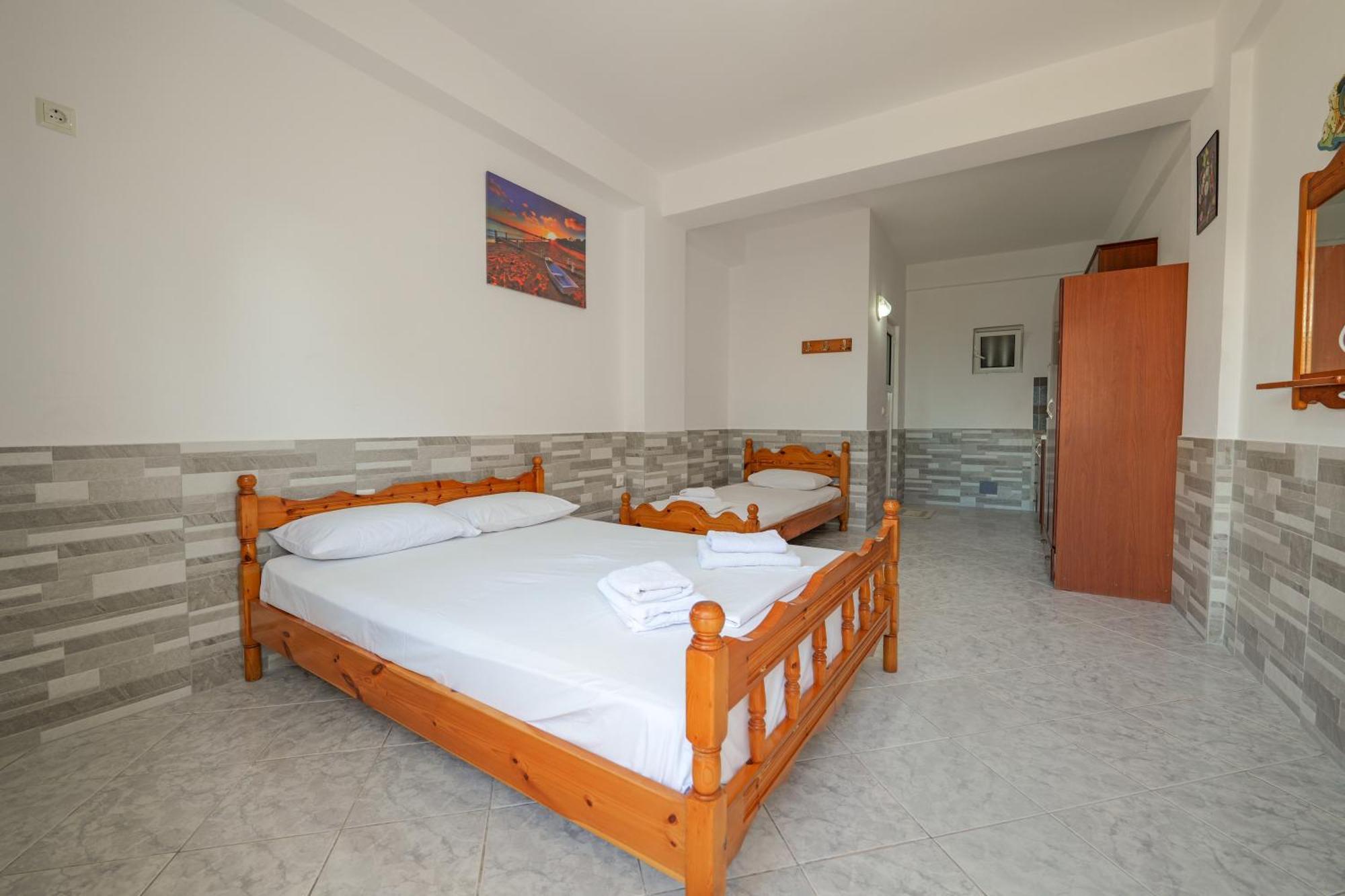 Seaview Apartaments Ksamil Eksteriør billede