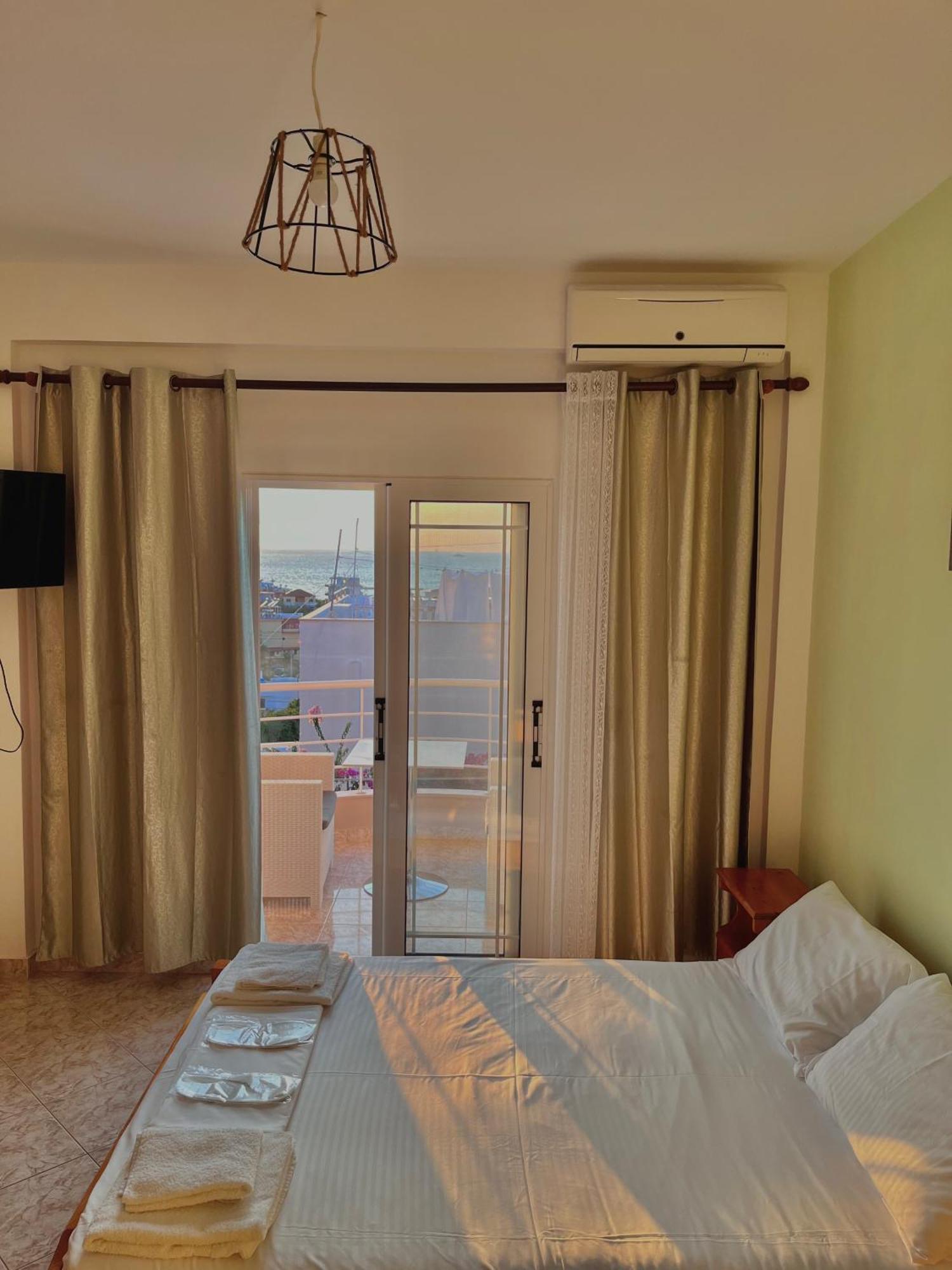 Seaview Apartaments Ksamil Eksteriør billede